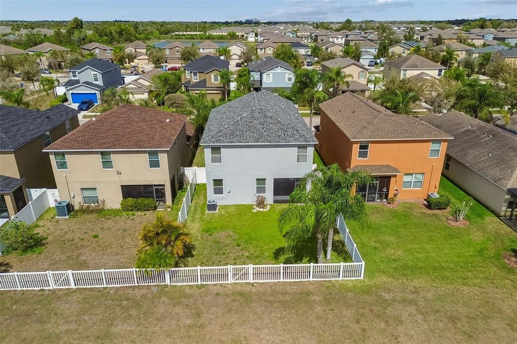 Image 52 of property listing at 2115 SONG SPARROW COURT, Ruskin, FL 33570