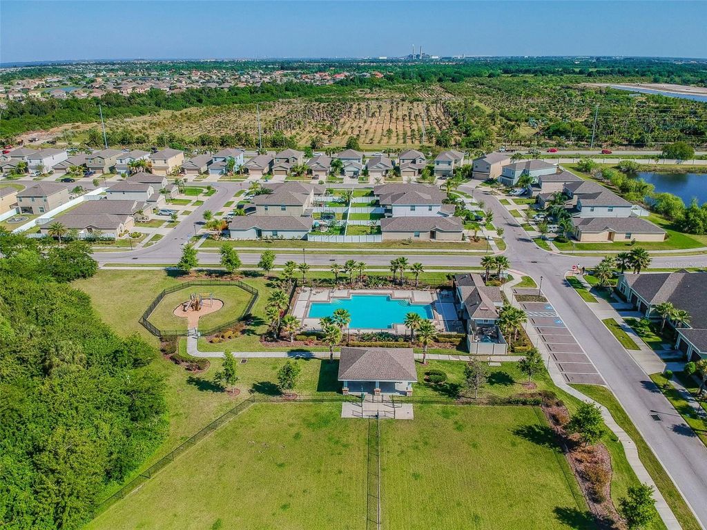 Image 58 of property listing at 2115 SONG SPARROW COURT, Ruskin, FL 33570