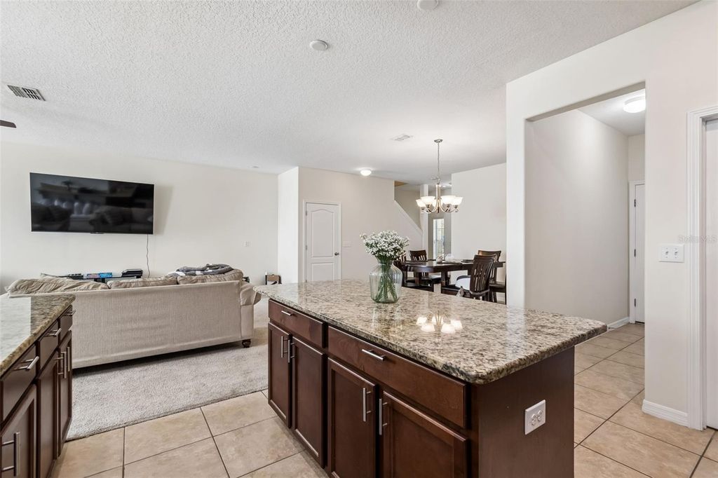 Image 9 of property listing at 2115 SONG SPARROW COURT, Ruskin, FL 33570