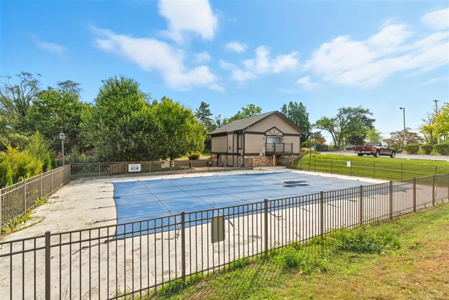 756 W Kilgore Road 108, Kalamazoo, MI 49008