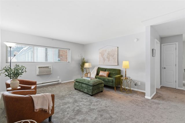 756 W Kilgore Road 108, Kalamazoo, MI 49008