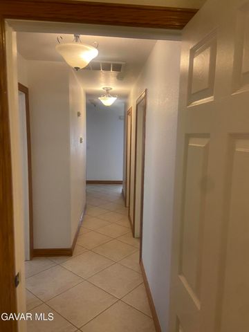 8740 S South Loop Boulevard, California City, CA 93504