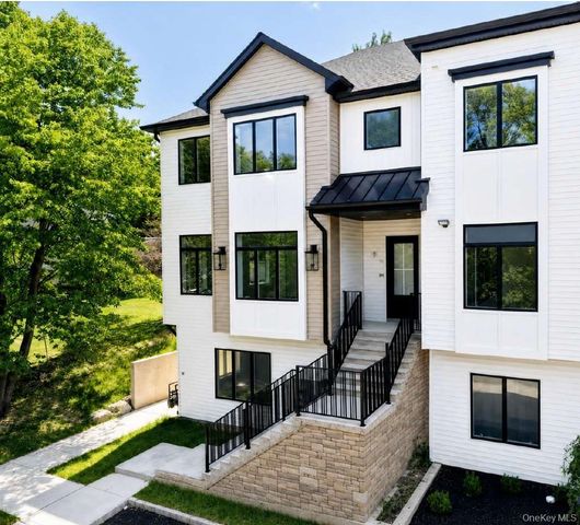 32 Virginia Avenue 101, Blooming Grove, NY 10950