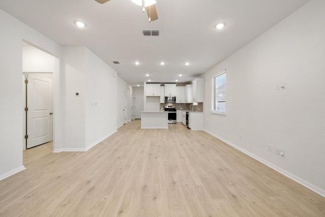 255 Rieber RD, Kyle, TX 78640