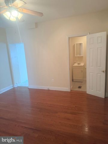 815 LIVINGSTON ST, Philadelphia, PA 19125
