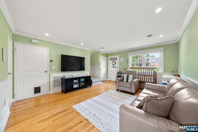 122 Parkview Drive 7, Teaneck, NJ 07666