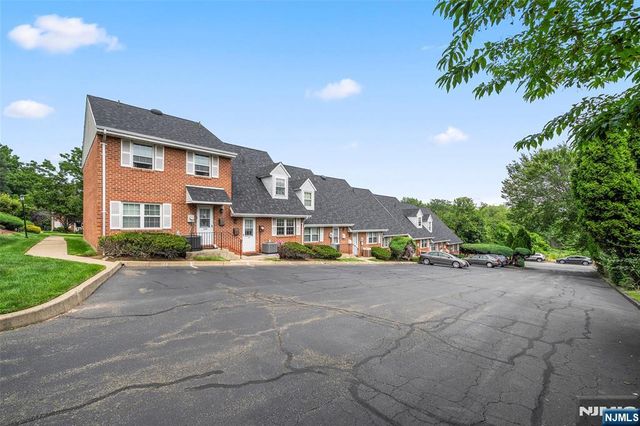 122 Parkview Drive 7, Teaneck, NJ 07666