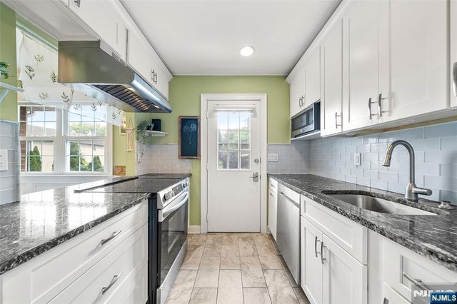 122 Parkview Drive 7, Teaneck, NJ 07666