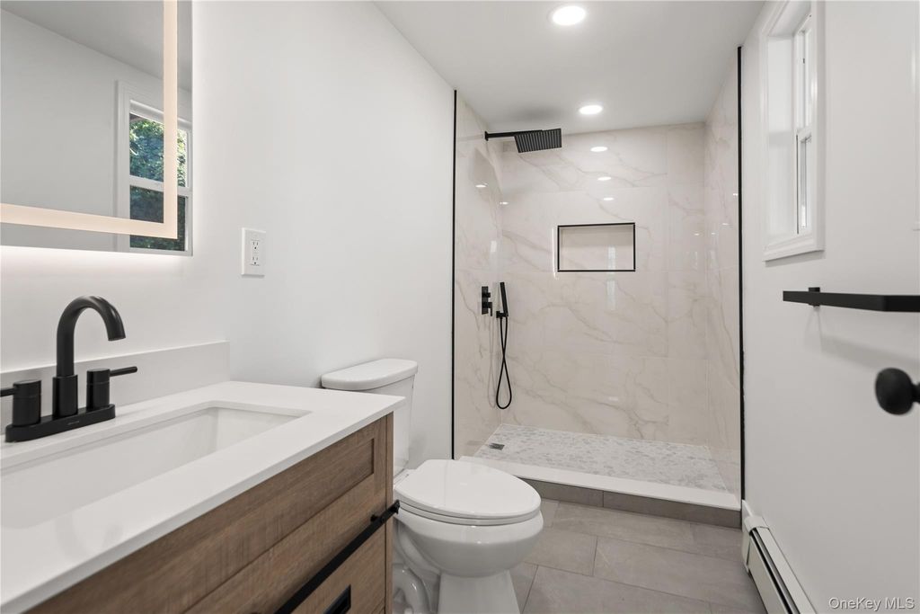 8 Gale Drive, North Woodmere, NY 11581 — photo 5