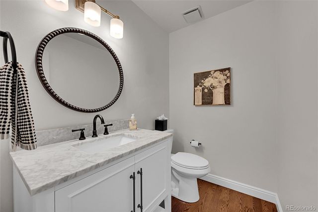 7111 S Poplar Court, Centennial, CO 80112