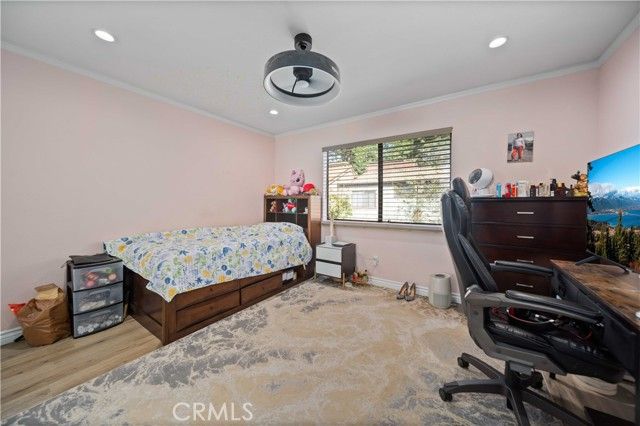 21930 Marylee Street 94, Woodland Hills (los Angeles), CA 91367