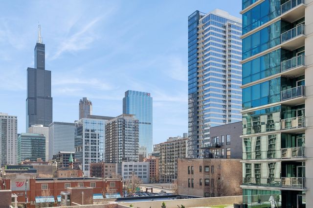 123 S Green Street 408B, Chicago, IL 60607