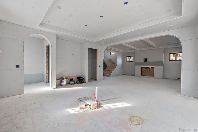 2263 Manchester Road, Birmingham, MI 48009