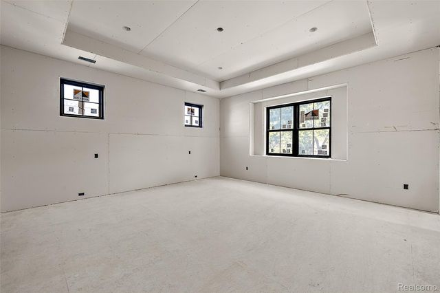 2263 Manchester Road, Birmingham, MI 48009