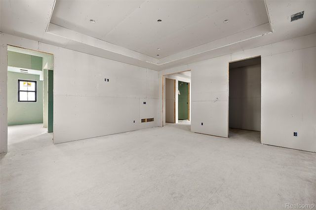 2263 Manchester Road, Birmingham, MI 48009