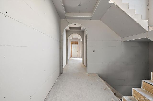 2263 Manchester Road, Birmingham, MI 48009