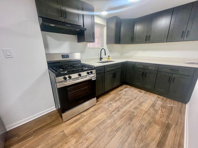 2328 N Lawndale Avenue, Chicago, IL 60647