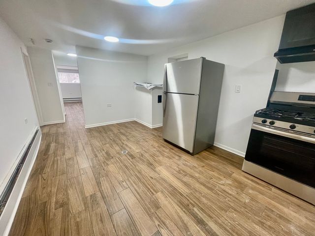 2328 N Lawndale Avenue, Chicago, IL 60647