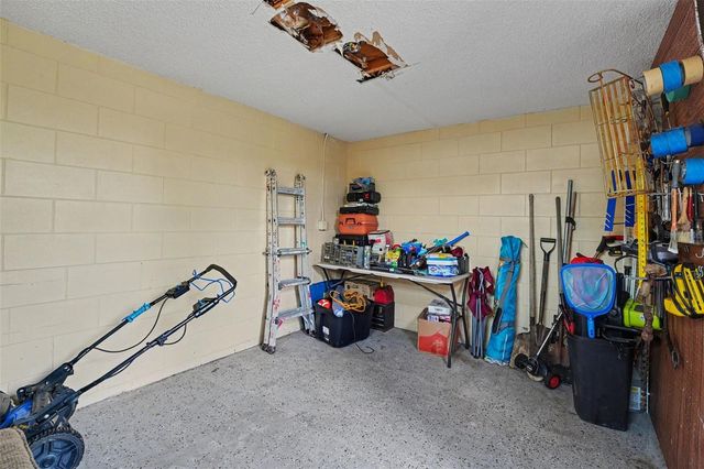 818 CAMBRIDGE WAY, Lake Wales, FL 33853