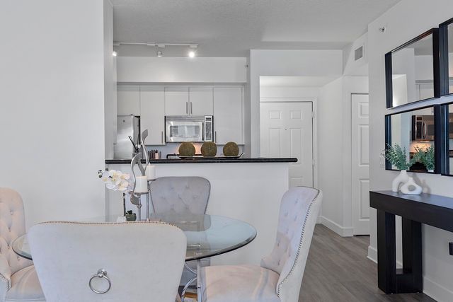 2401 NE 65th Street 502, Fort Lauderdale, FL 33308
