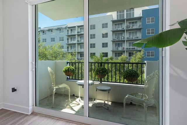 2401 NE 65th Street 502, Fort Lauderdale, FL 33308
