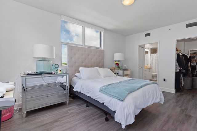 2401 NE 65th Street 502, Fort Lauderdale, FL 33308