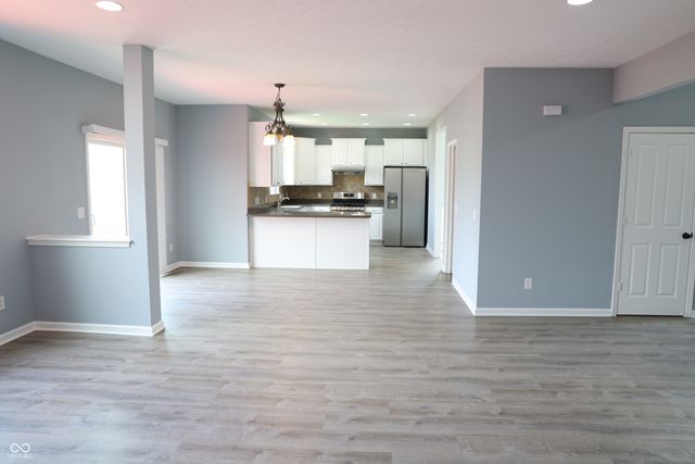 7817 Sea Eagle Circle, Zionsville, IN 46077