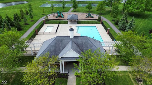 7817 Sea Eagle Circle, Zionsville, IN 46077