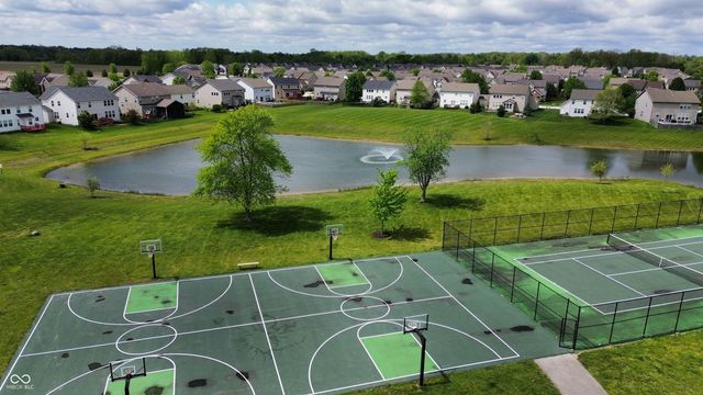 7817 Sea Eagle Circle, Zionsville, IN 46077