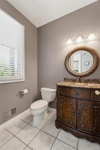 5173 Serena Drive, Troy, MI 48098