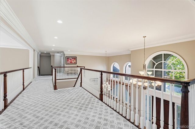 5173 Serena Drive, Troy, MI 48098