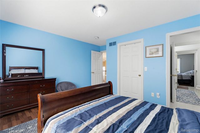 5173 Serena Drive, Troy, MI 48098