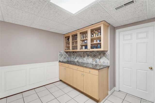 5173 Serena Drive, Troy, MI 48098