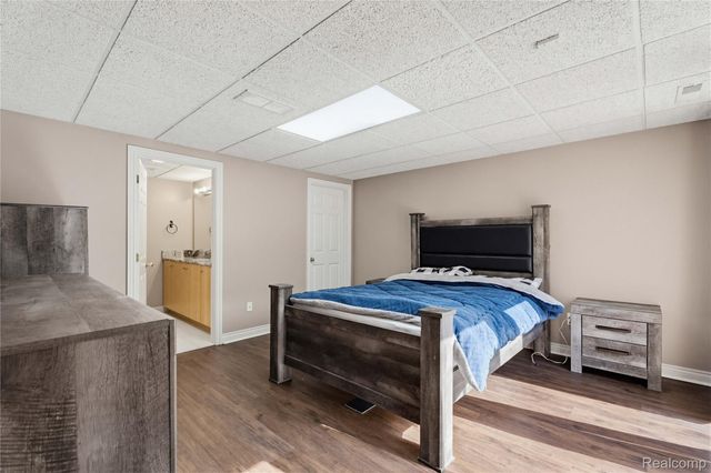 5173 Serena Drive, Troy, MI 48098