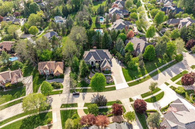 5173 Serena Drive, Troy, MI 48098