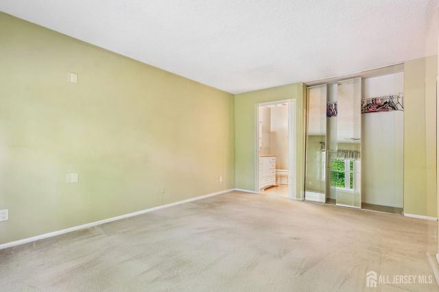 2104 Bayhead Drive, Sayreville, NJ 08859