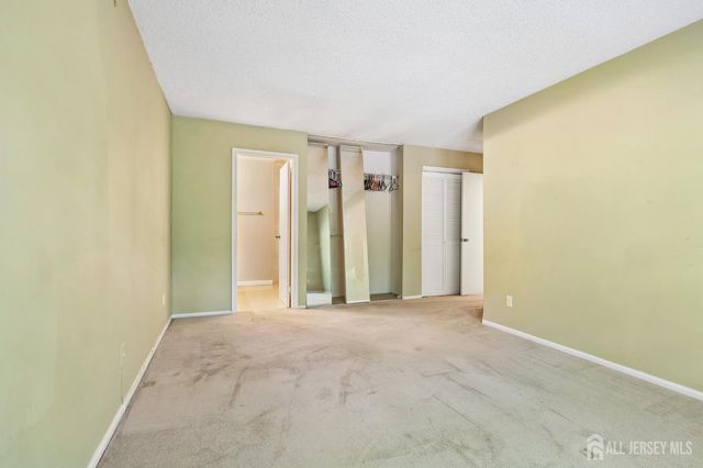 2104 Bayhead Drive, Sayreville, NJ 08859