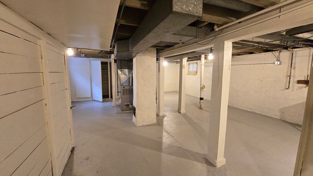 1221 Emerald Avenue, Chicago Heights, IL 60411