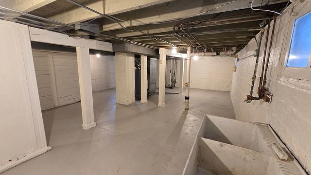 1221 Emerald Avenue, Chicago Heights, IL 60411