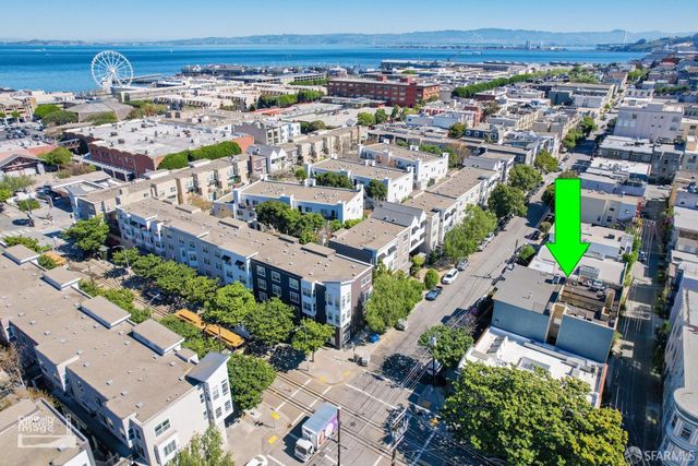 585 Francisco Street, San Francisco, CA 94133