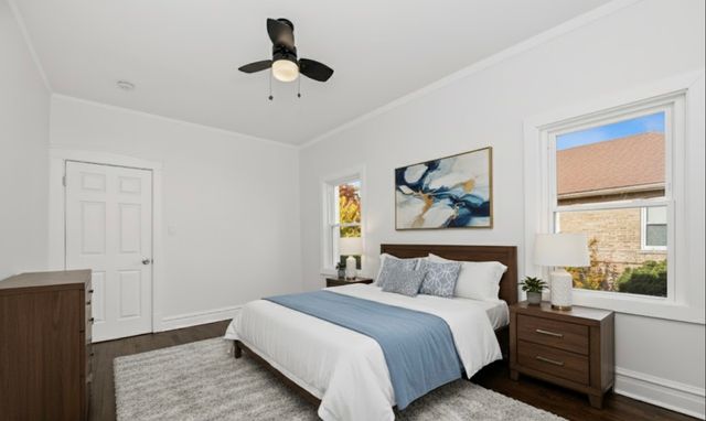 7832 S Paxton Avenue, Chicago, IL 60649