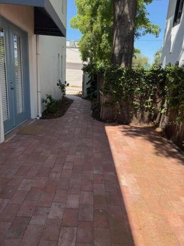 409 S WESTLAND AVENUE 3, Tampa, FL 33606