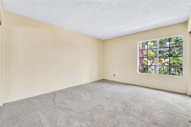 955 E 3rd 202, Long Beach, CA 90802