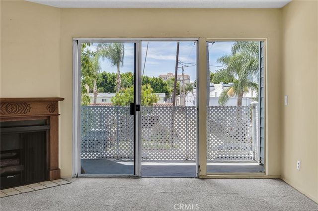 955 E 3rd 202, Long Beach, CA 90802