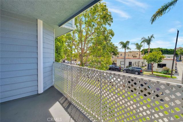 955 E 3rd 202, Long Beach, CA 90802