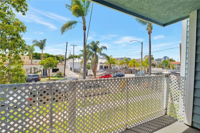 955 E 3rd 202, Long Beach, CA 90802
