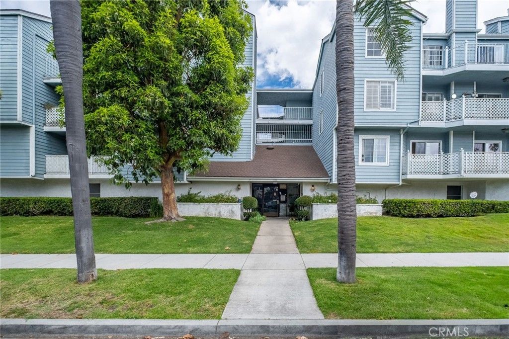 955 E 3rd 202, Long Beach, CA 90802