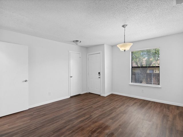 2163 Villa Place A, Carrollton, TX 75006