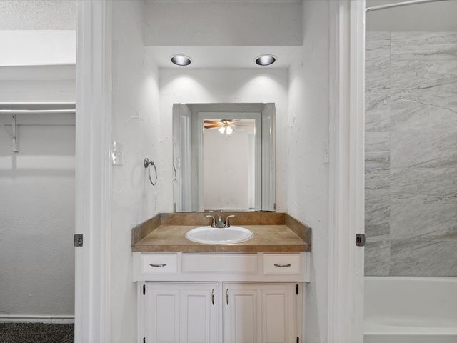 2163 Villa Place A, Carrollton, TX 75006