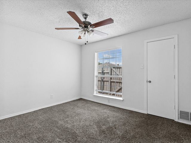 2163 Villa Place A, Carrollton, TX 75006